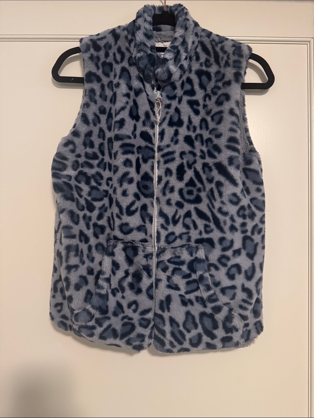 Girls' Light Blue Leopard Faux-Fur Vest - Zip Front Cozy Layer